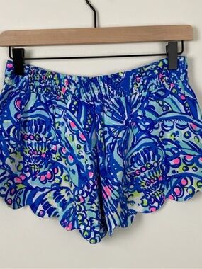 Lilly Pulitzer Blue Floral Scalloped Athletic Shorts